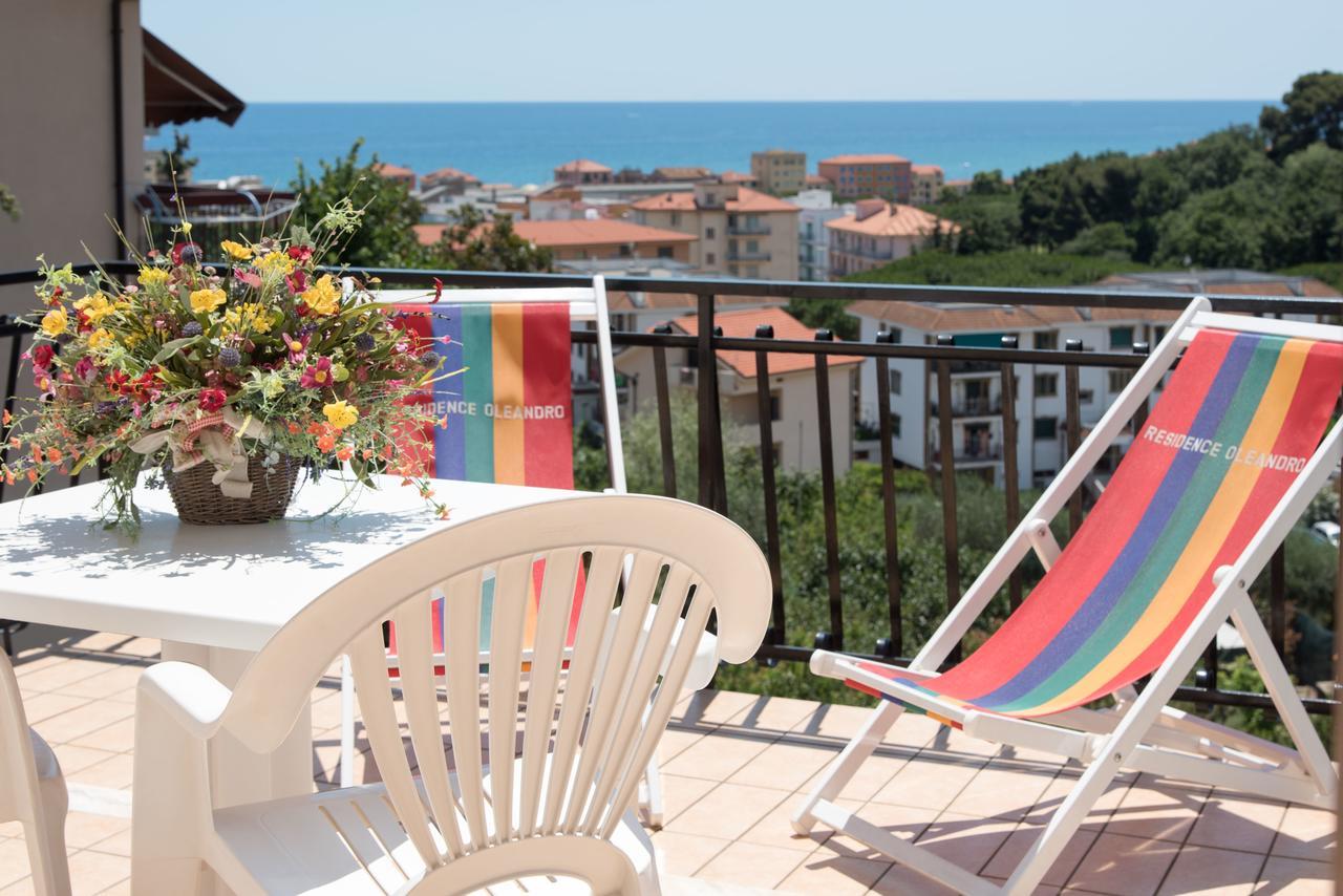Residence Oleandro Pietra Ligure Exterior foto
