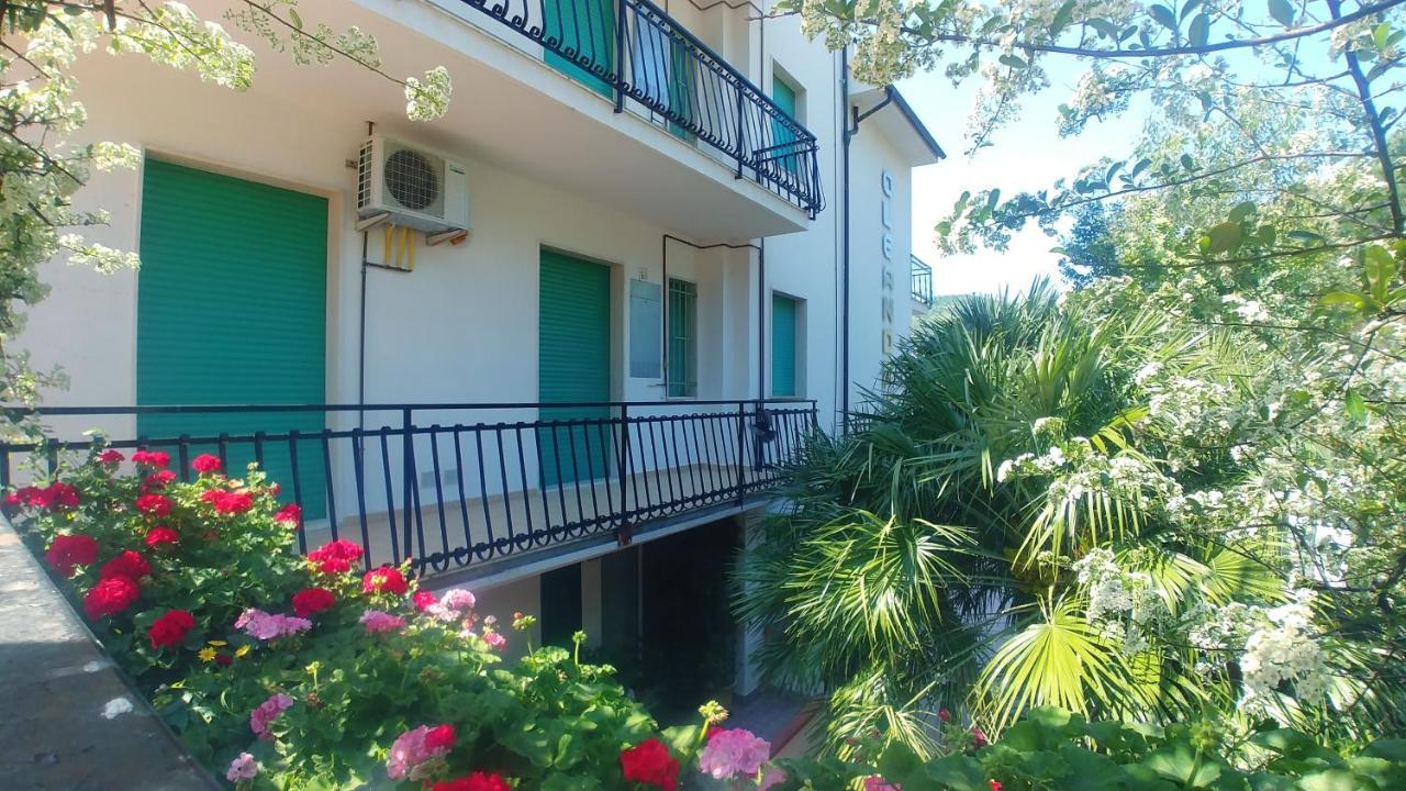 Residence Oleandro Pietra Ligure Exterior foto